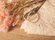 Load image into Gallery viewer, PEARL LUSTER WHITE BEADS BRACELET
