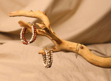 Load image into Gallery viewer, GOLD PAPERCLIP CHAIN BRACELET
